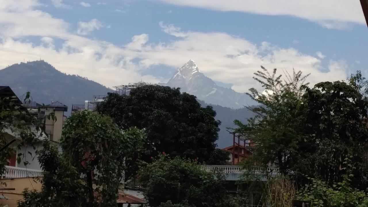Hotel Diplomat Pokhara Exterior foto
