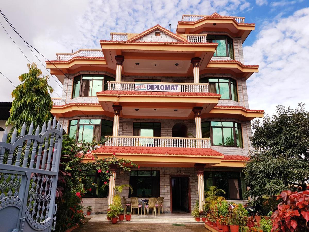 Hotel Diplomat Pokhara Exterior foto